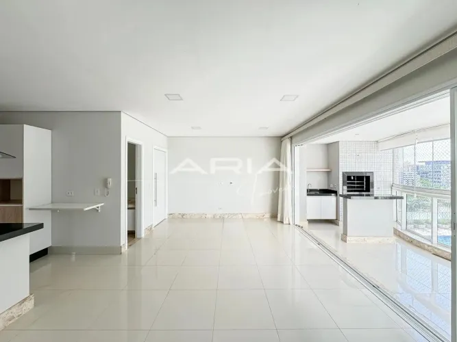 Apartamento à venda no Edifício Premiatto na Gleba Palhano, Londrina/PR