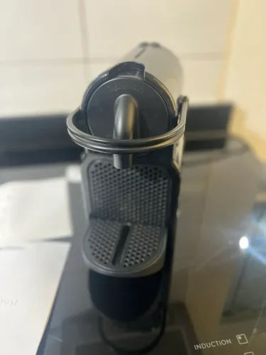 Nespresso Inissia Preta, Cafeteira D40 Cor Preto