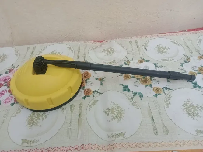 Lavadora de pisos Karcher - Limpeza eficiente!