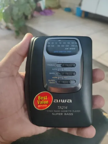 Walkman Aiwa TA214 Stereo Radio Cassette Player