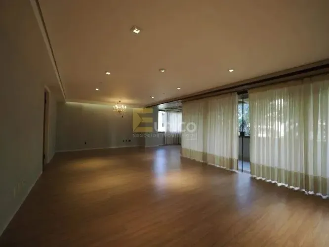 Apartamento à venda no Condomínio Edifício Maria Nogueira Lucarelli em Campinas/SP