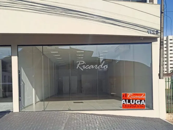 Comercial para Locação 150M², Centro, Arapongas - PR