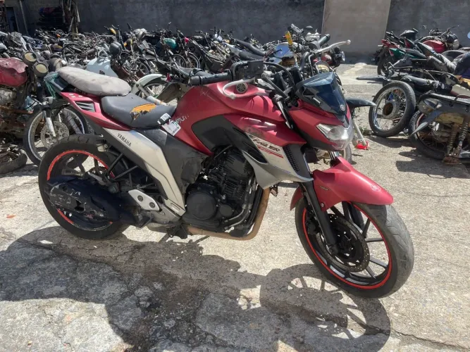 Yamaha Fazer 250 - Peças e Acessórios