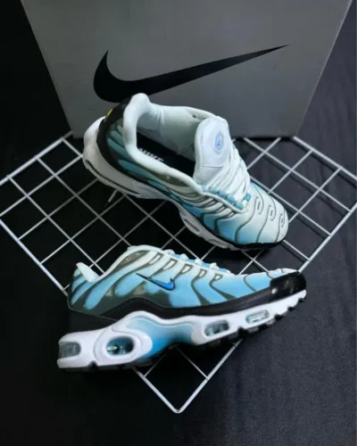 Tênis nike tn