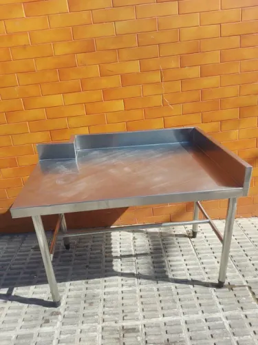 Mesa de Aço Inox para Cozinha Industrial