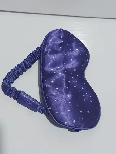 Máscara de dormir com estampa de estrelas, Boticário 