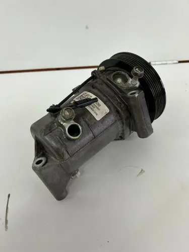 COMPRESSOR 10 2.8 2014 AUTOMATICA DIESEL 4x2 200CVS