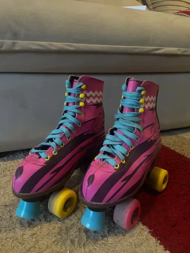 Patins Roller Derby Estilosos - Soy Luna