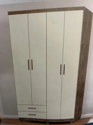 Guarda roupa solteiro novo