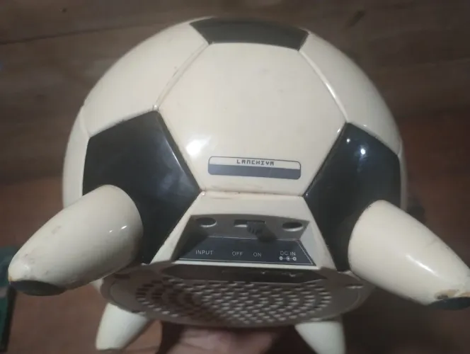 Caixinha de som formato bola