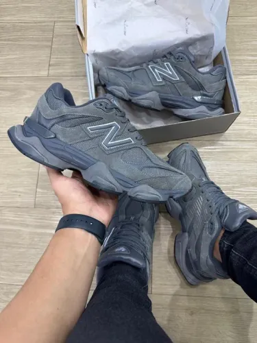 Tênis New Balance 9060 Cinza