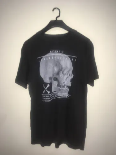 Camiseta com Estampa 3D