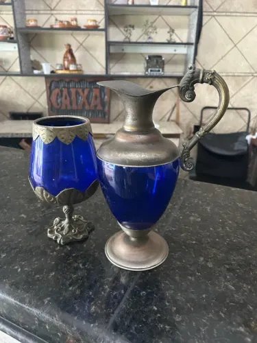 Jarra e taça relíquia