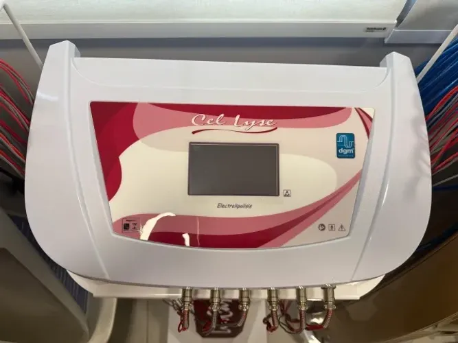 Equipamento de Eletrolipólise DGM