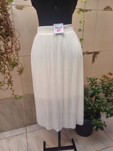 Saia Plissada Nova tam gg