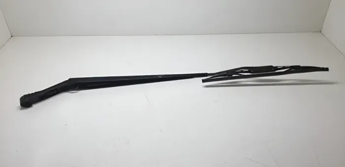 Braço Limpador Parabrisa Diant Esq Nissan Versa 14 15 A 2019 Esquerdo (Usado)
