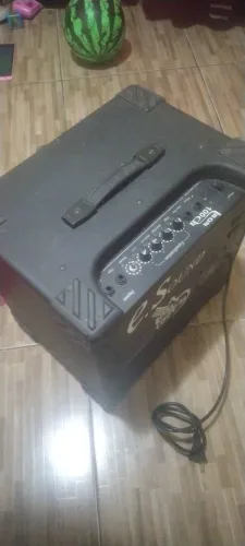 Amplificador Cubo Contrabaixo E.Sound Iron 100CB