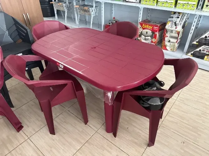 JOGO DE MESA OVAL GRANDE CADEIRAS 3D