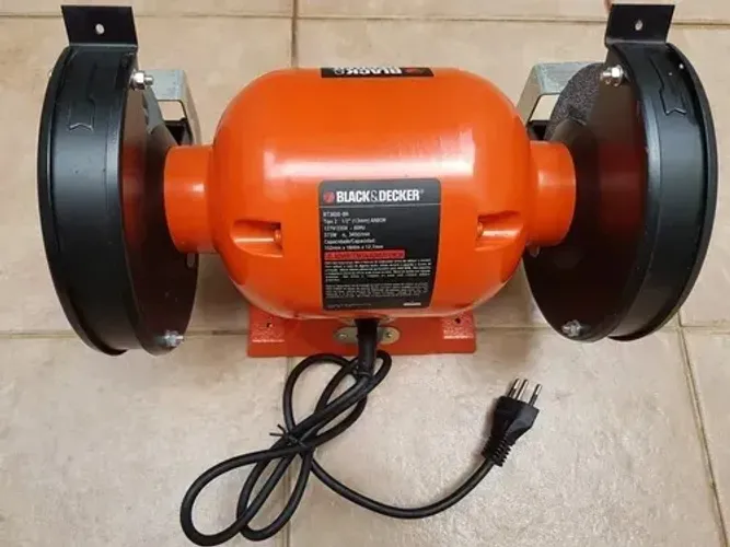 Moto Esmeril De Bancada Black & Decker