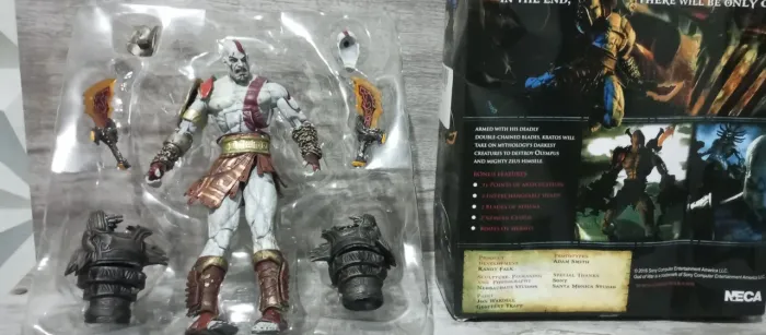 Bonequinho do God Of war
