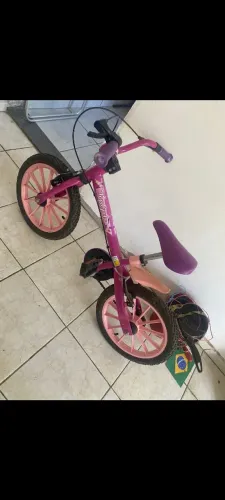 Vendo bicicleta de menina 