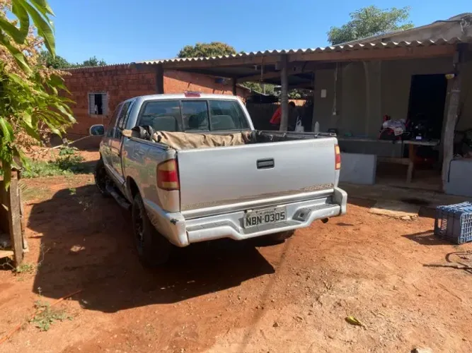 Chevrolet S10 Pick-up Luxe 2.8 4X2 CD TB Int.dies. 2000