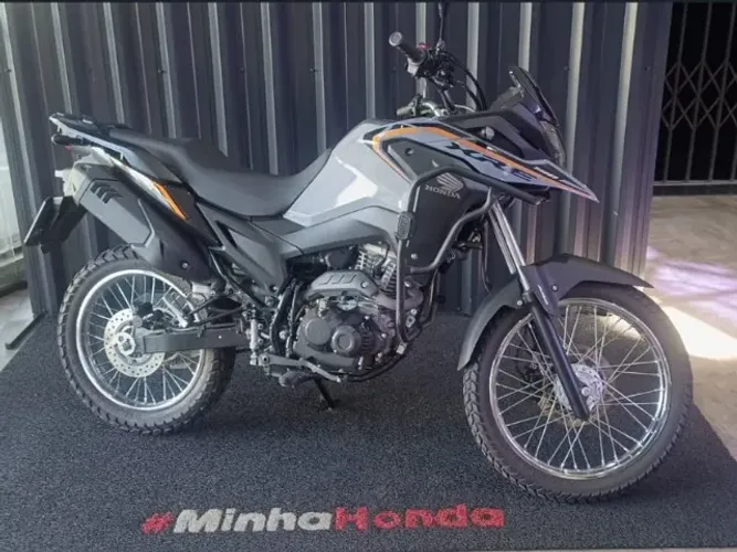 Honda XRE 190 Adv - 2025/2025 - 9143 km rodados