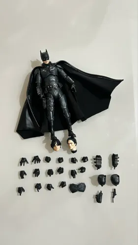 Batman Mafex Bootleg