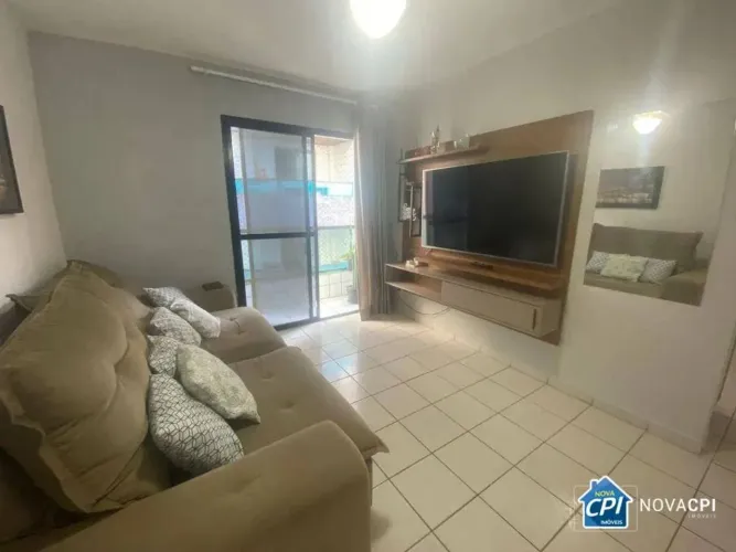 Apartamento mobiliado para locação no bairro Ocian em Praia Grande 200 metros da praia