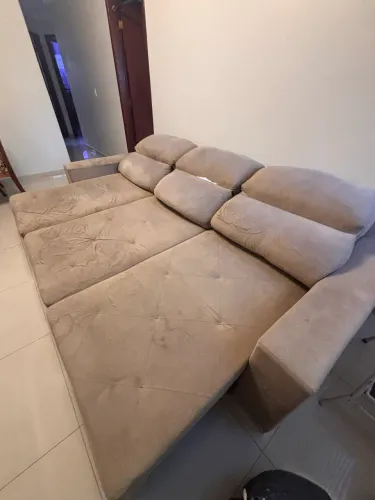 Sofá retrátil e reclinável