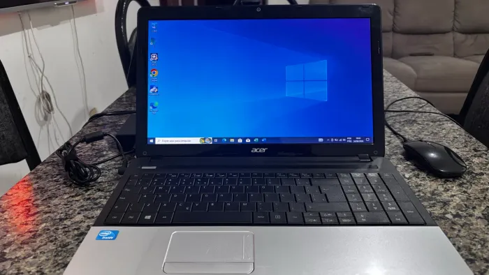 Notebook Acer 1.8 ghz com ssd 256 gb com 12 gb 15.6 ( lindo notebook )
