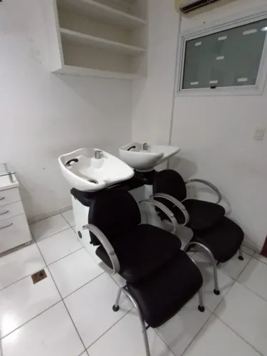 2 Lavatórios de salão de beleza