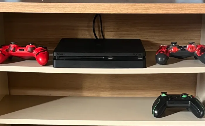 PS4