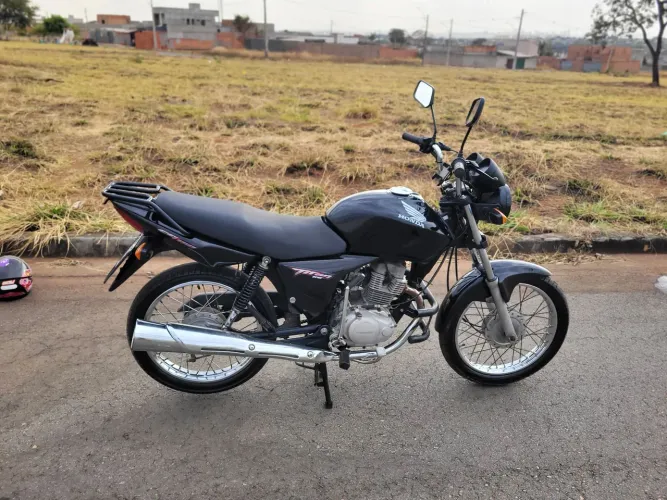 TITAN 150 KS PRETA 2005