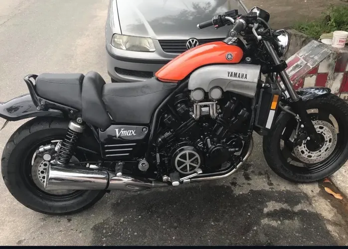 Raridade oportuna VMAX 1200cc ECOBOOST