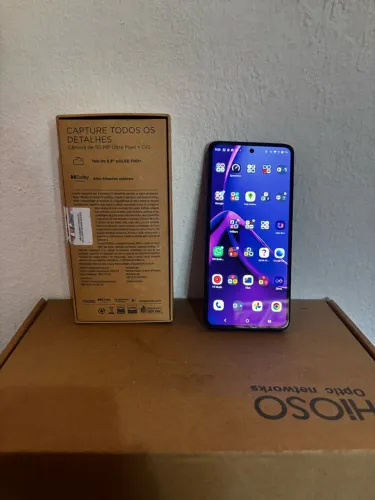 Moto G84