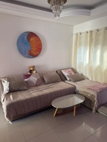 Sofa King com almofadas cor Bege 