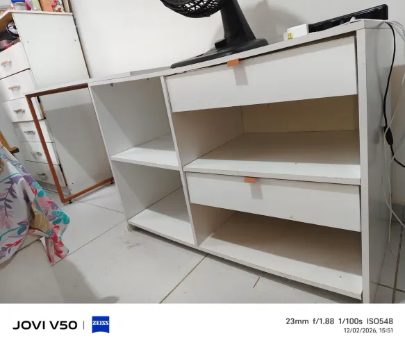 Escrevaninha semi nova