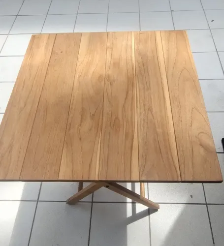 Mesa Madeira Maciça Nobre Caxeta Dobrável Reforçada 70x70cm