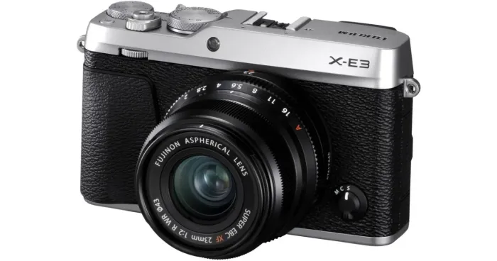 Camera Fujifil X-E3 com lente XF - 23mm f2<br>Execelente para viagens e Street Photography