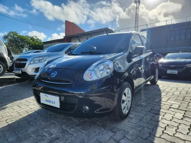 Nissan March 1.0 12V Flex 5P 2013