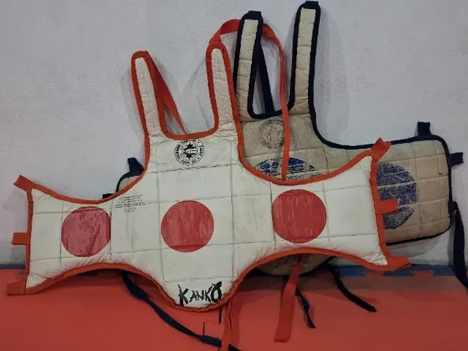 Protetor tórax taekwondo
