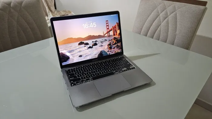 Macbook Air m1 8gb 250gb