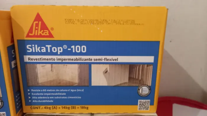 Sika top 100 , caixa com 18kg  Valor 50,00 faço entregas 