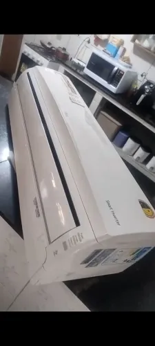 Ar condicionado 18.000 BTUS semi-novo