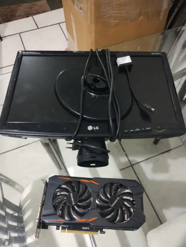 Placa de vídeo GTX 1050 TI + MONITOR LG 20"