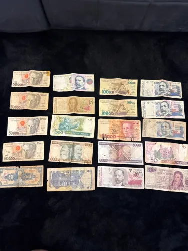 20 notas antigas a maioria em perfeito estado