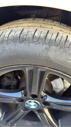PNEUS RUN FLAT 225/50 ÓTIMO ESTADO