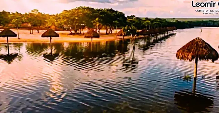 CHÁCARAS PARCELADAS BEIRA LAGO - ESCRITURA INDIVIDUAL ESTRUTURA COMPLETA COM PRAIA
