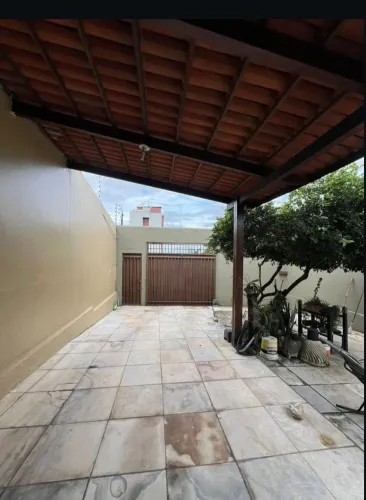 CASA NO BUGIO